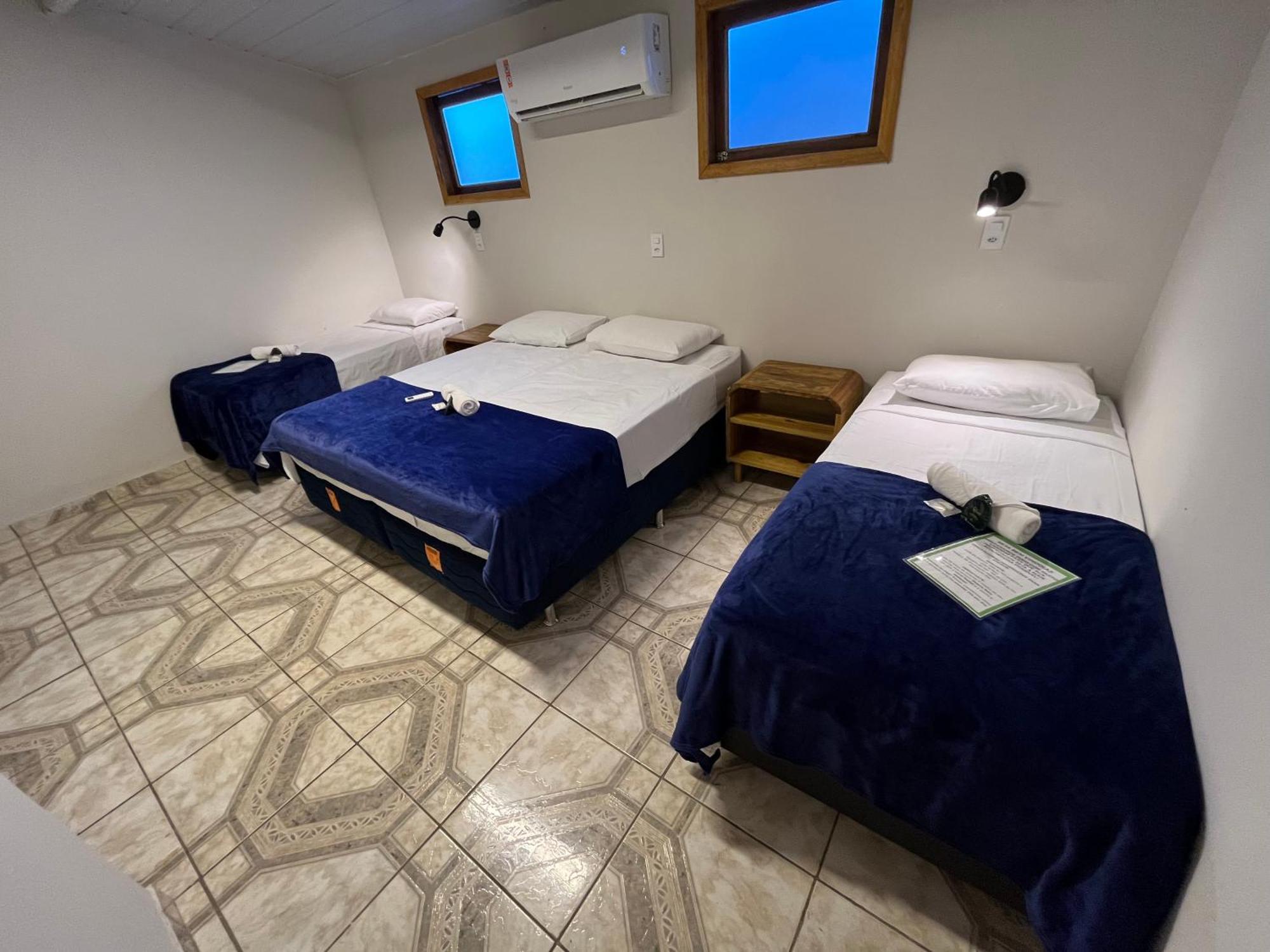 Hostel Local *